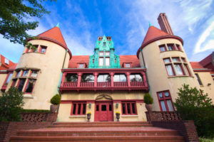 Nassau LI for a wedding venue review - where to get married on Long Island - picture of a mansion for a nassau wedding venue
