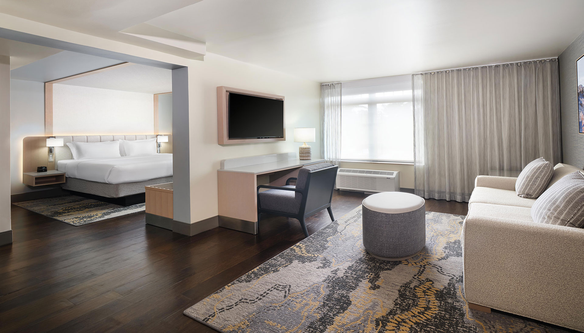 Rooms-Slide3-Suite